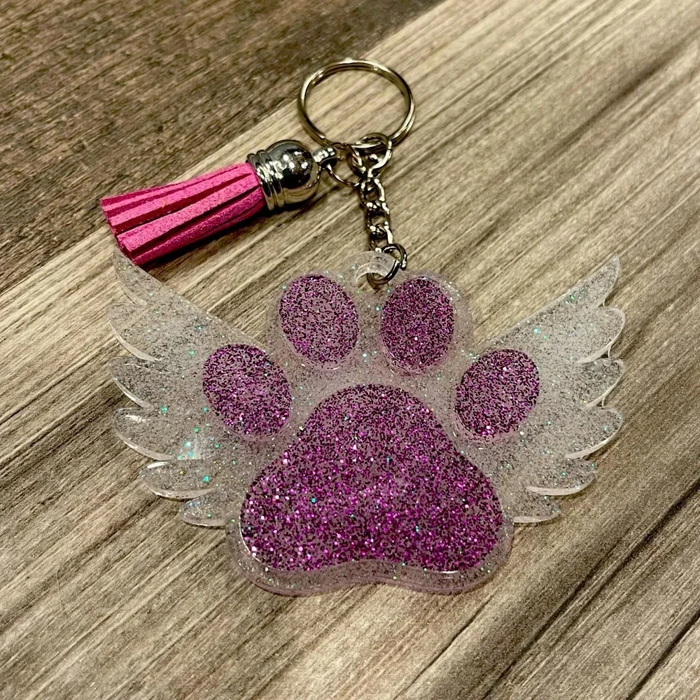 🎉🎉7x HP🎉🎉 Handmade Paw w/ Wings Keychain - Picture 1 of 6